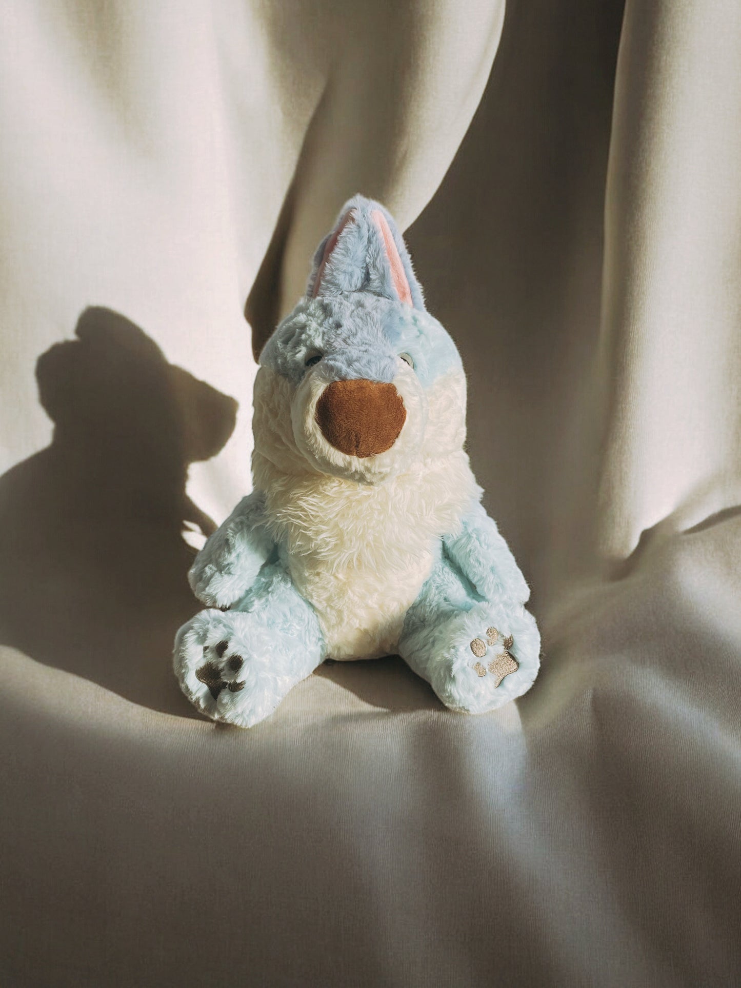 Woola the wolf 16" Plush